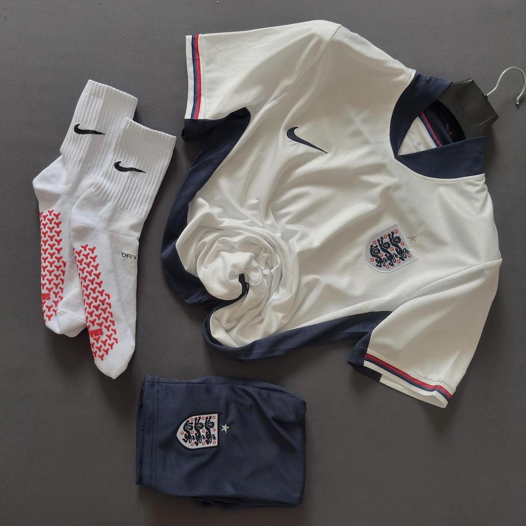 England 2024 Home Set (With Shorts) – Champions Kit