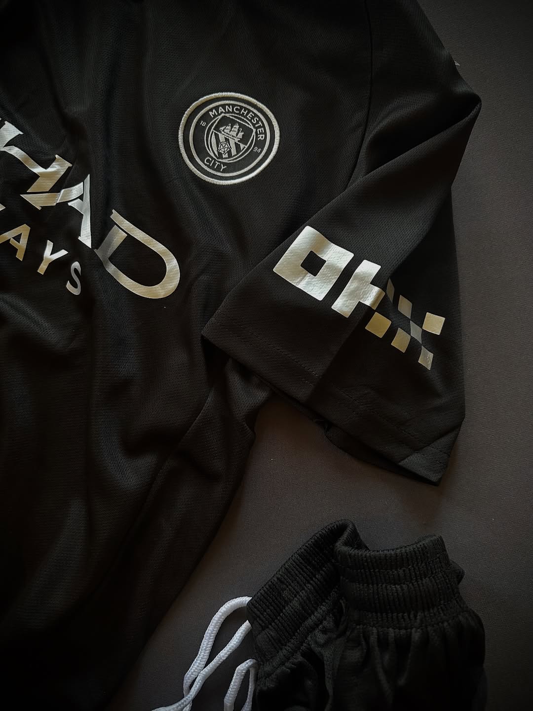 Manchester City 2025/26 Away Set (With Shorts)