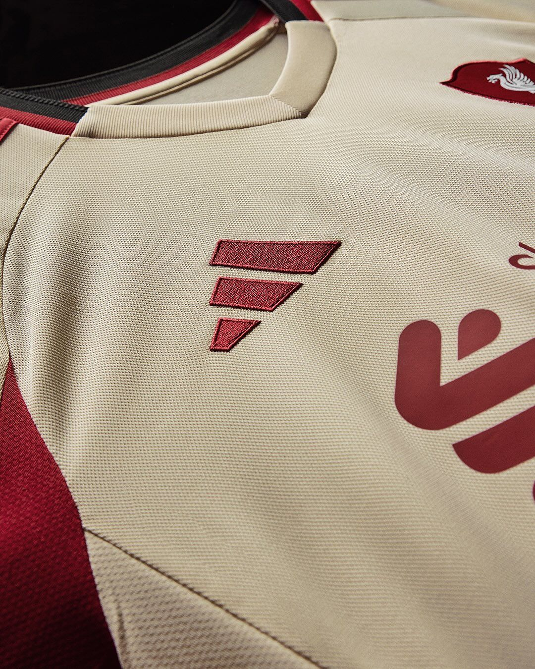 Liverpool 2025/26 Away Jersey (Player Version)