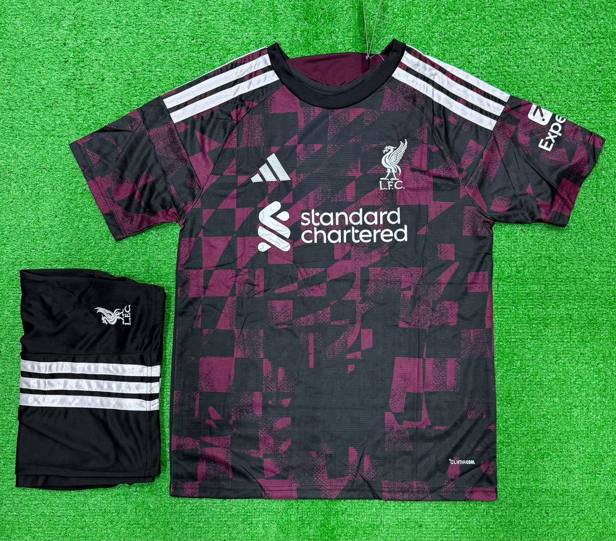 Liverpool 2026/27 Third Set (With Shorts)