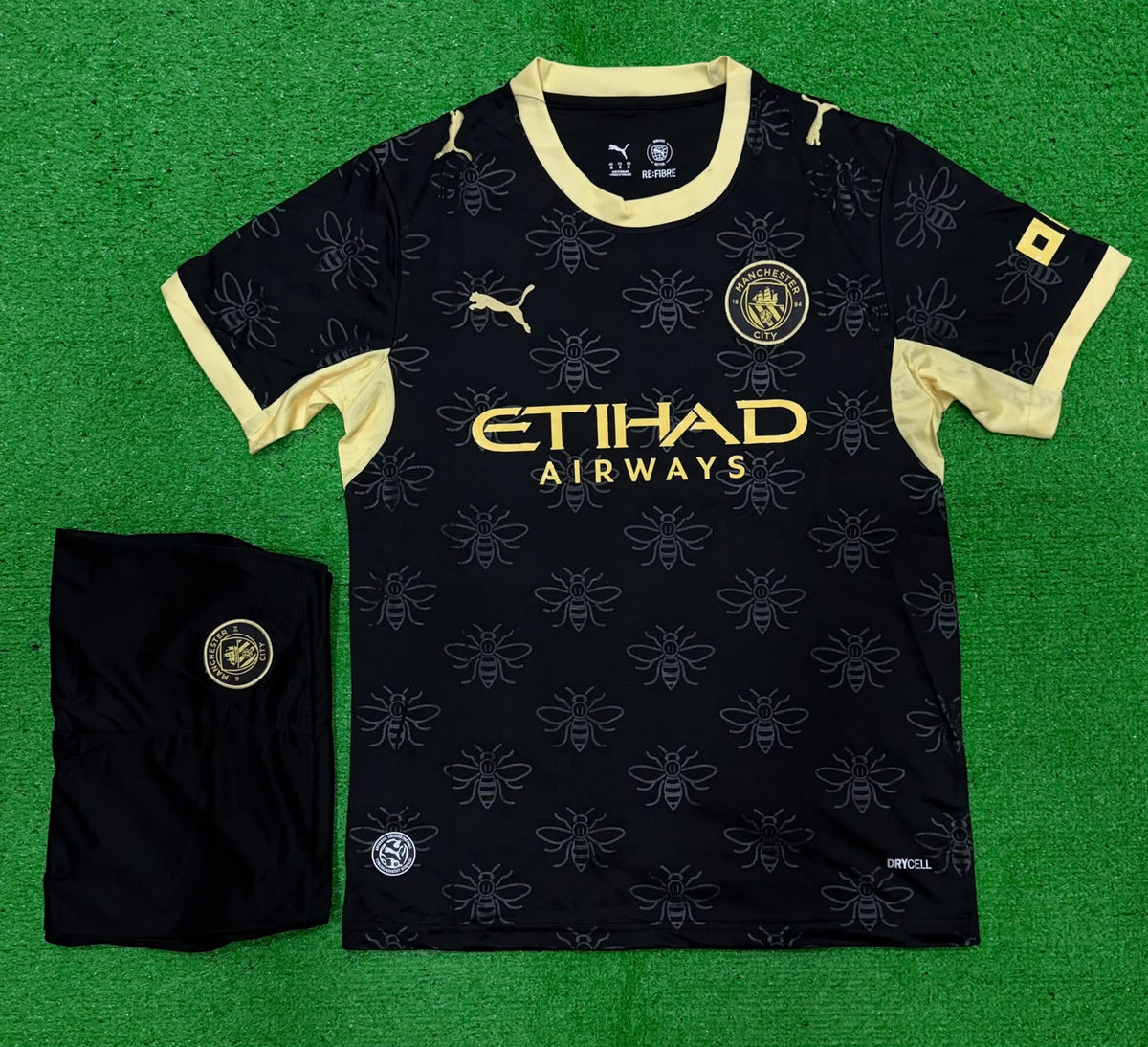 Manchester City 2026/27 Away Set (With Shorts)