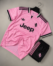 Juventus 2026/27 Away Set (With Shorts)