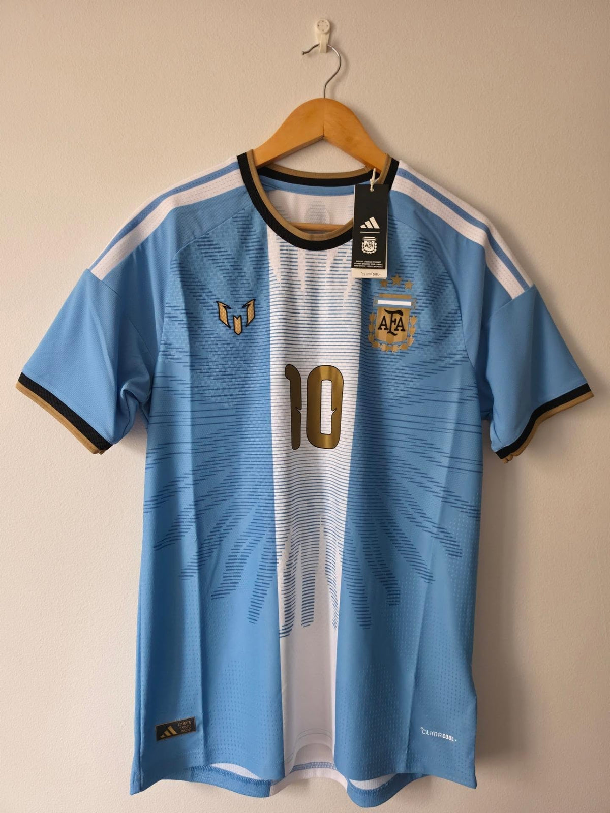 Messi Gold 10 Special Edition Jersey
