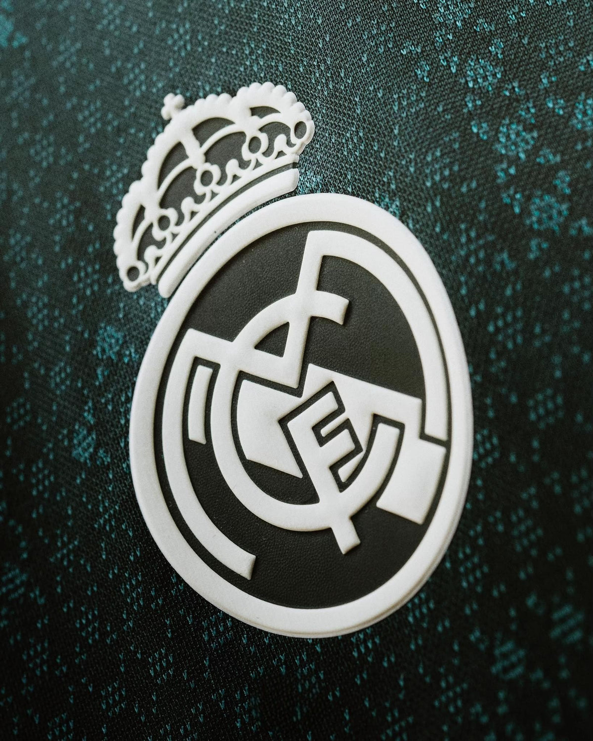 Real Madrid 2026/27 Away Jersey (Player Version) – adidas – Photo 5