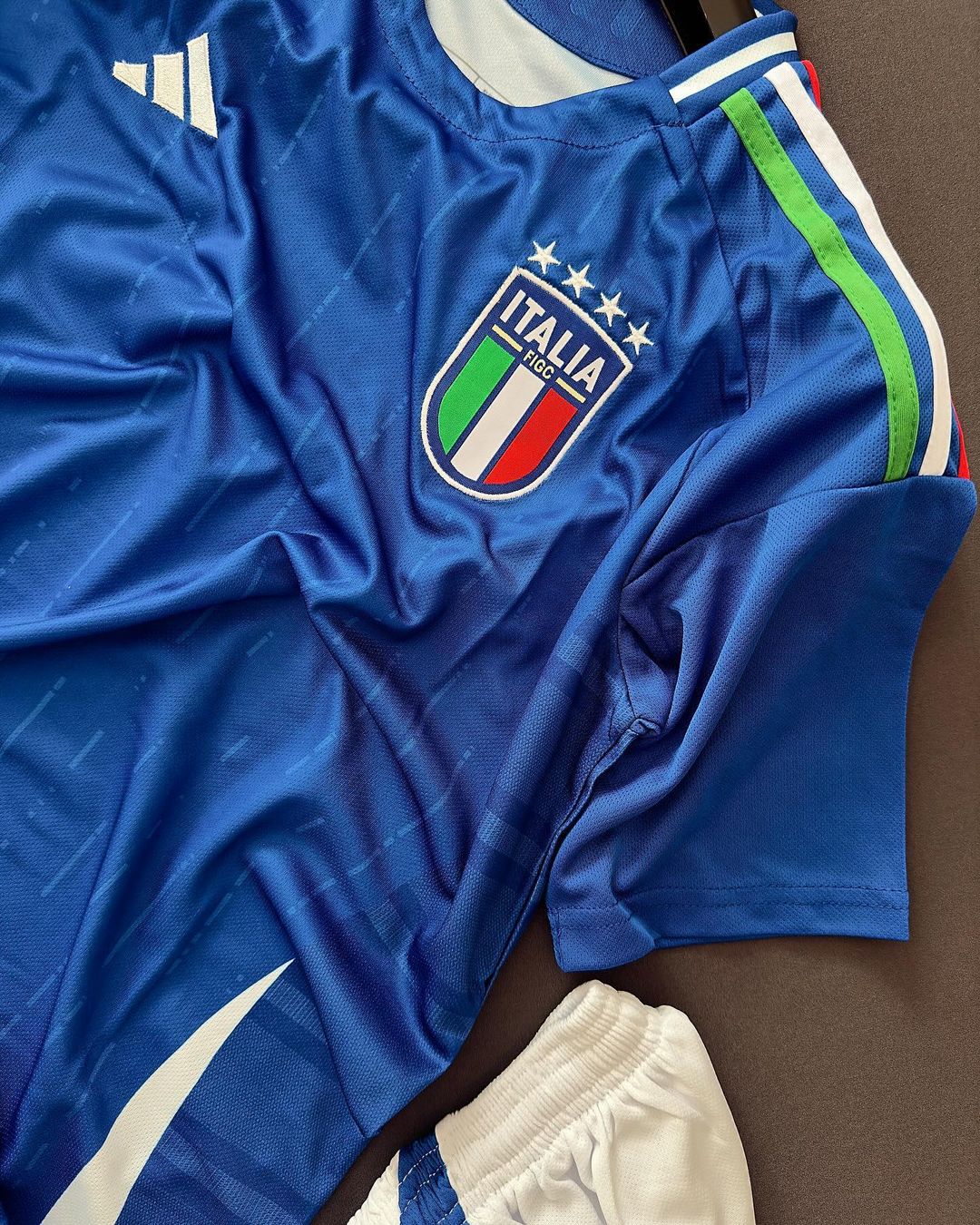 Italy 2024 Home Set (With Shorts) Jerseys Adidas Jersey Football Jerseys India Online