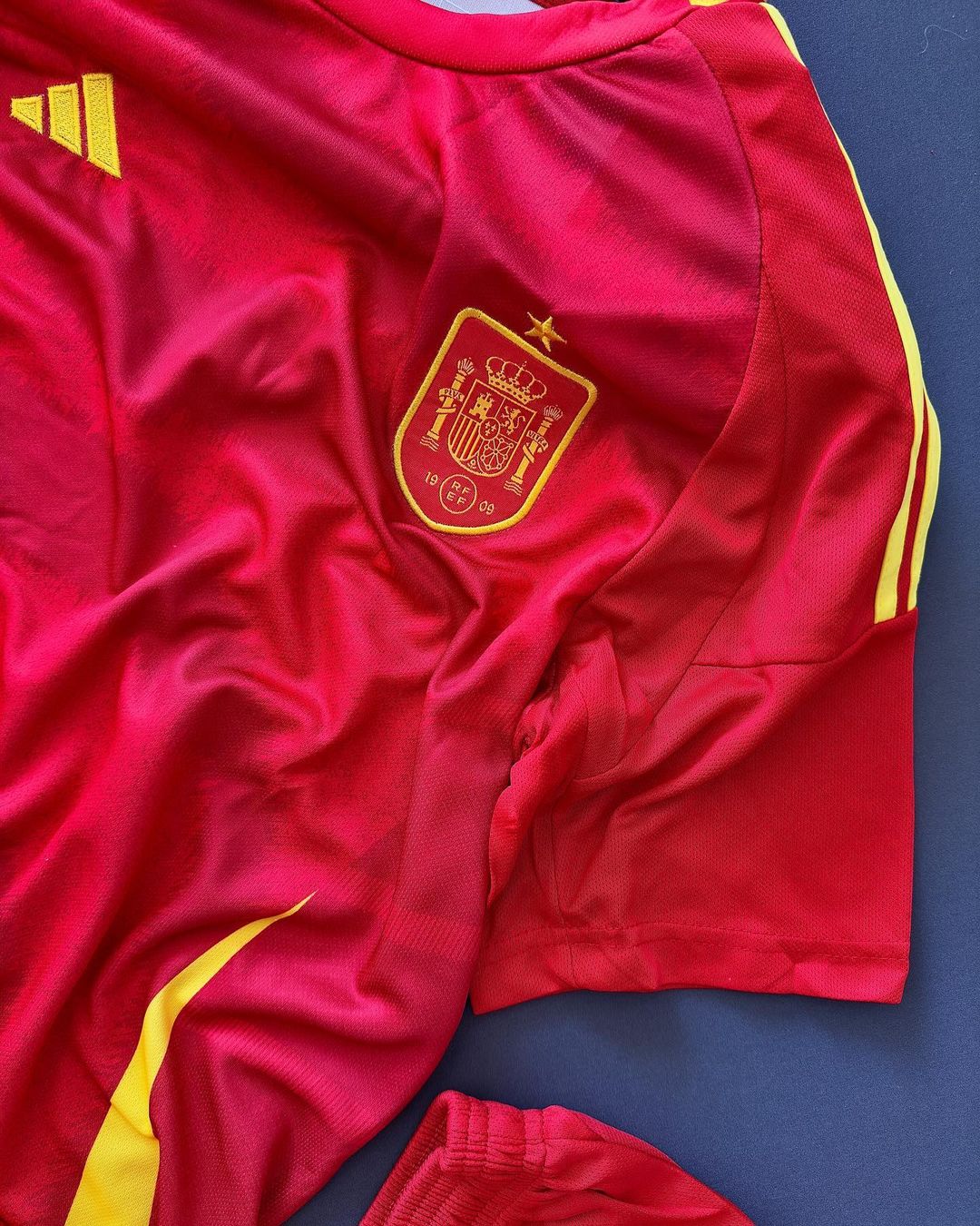 Spain Euro 2024 Home Set (With Shorts) Jerseys Adidas Jersey Football Jerseys India Online