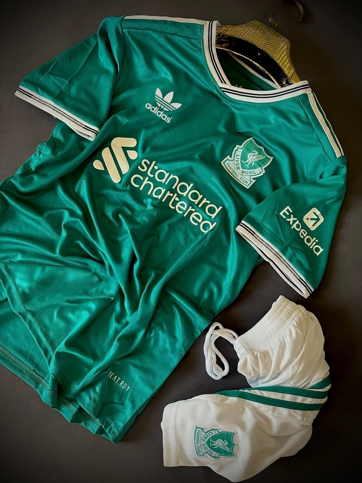Liverpool 2025/26 Third Set (With Shorts)