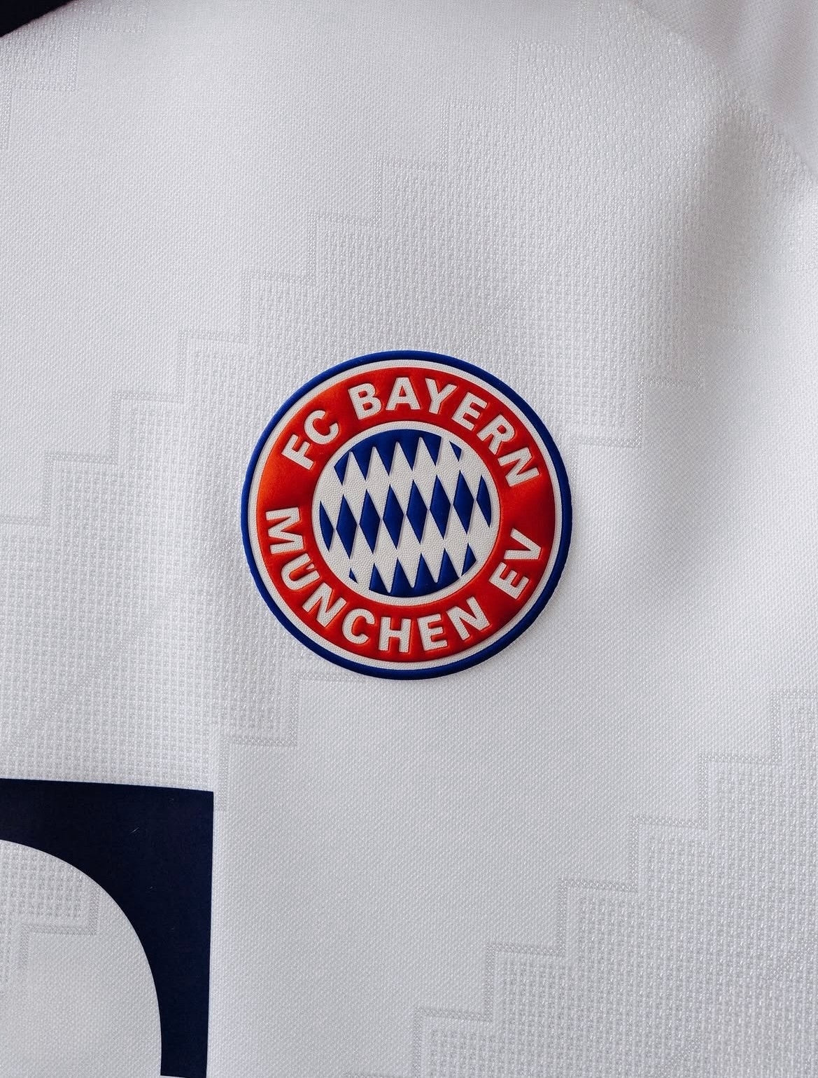 FC Bayern Munich 2026/27 Away Jersey (Player Version) – adidas – Photo 3