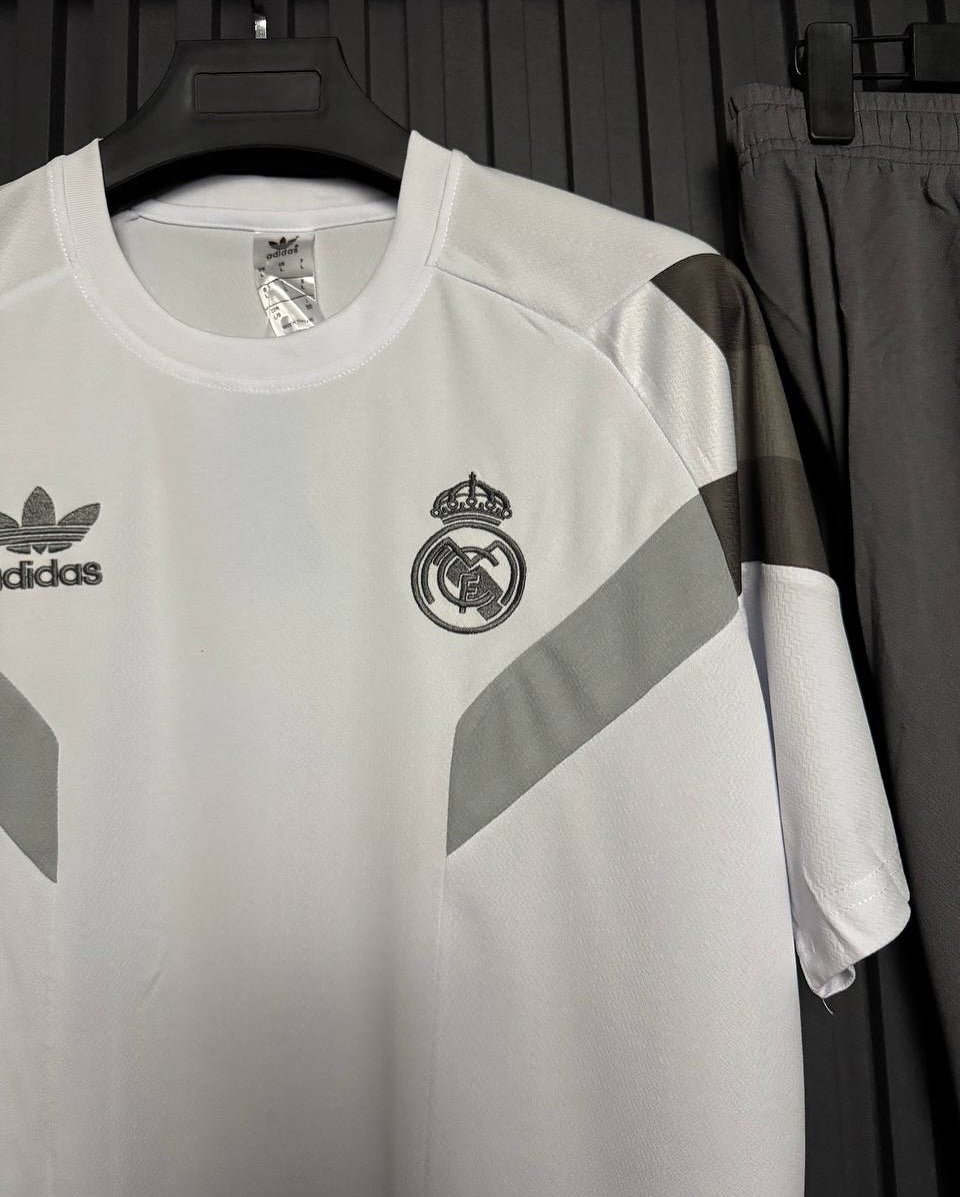 Real Madrid Classic Jersey Set (With Shorts)