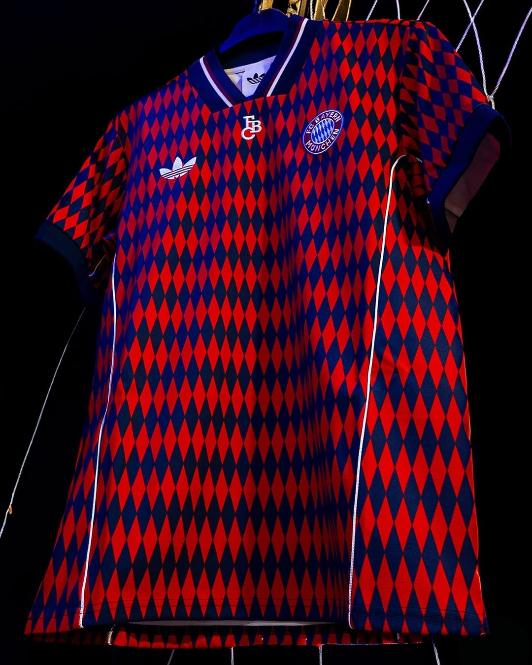Bayern Munich 2025/26 LFSTLR Jersey (Player Version) – adidas – Photo 2