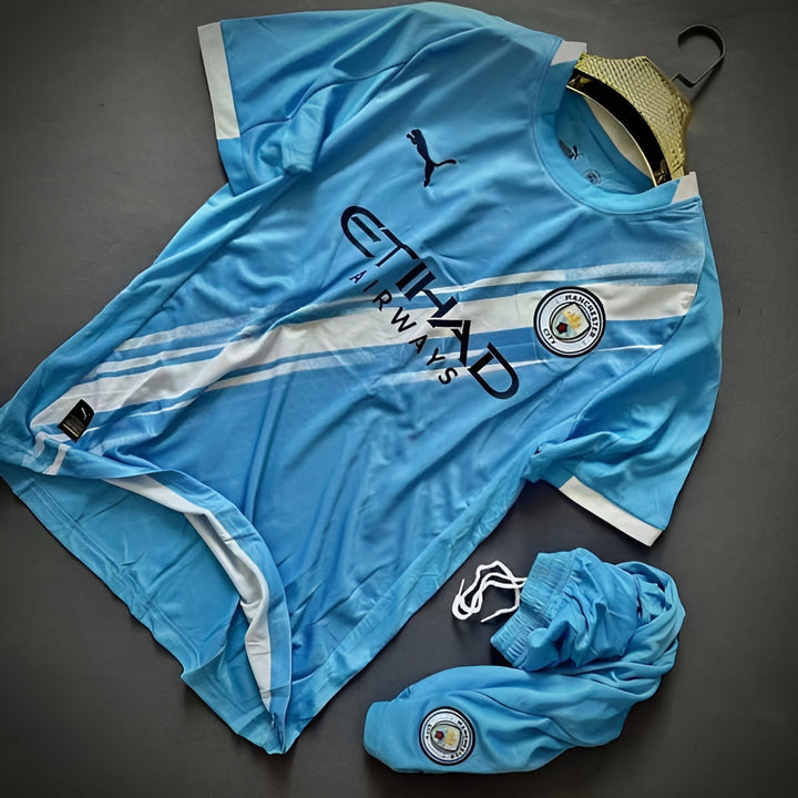 Manchester City 2025/26 Home Set (With Shorts)