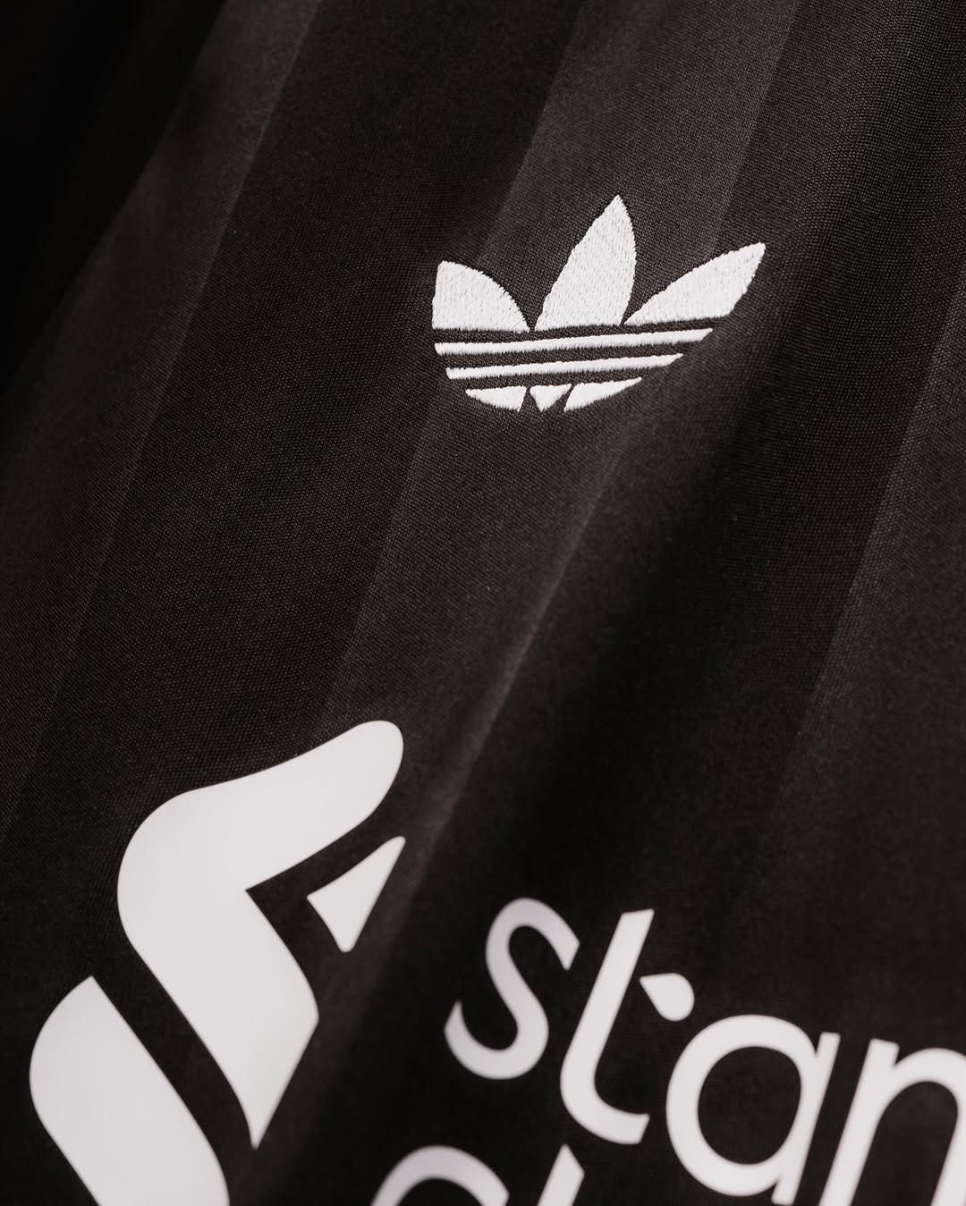 Liverpool 2025/26 Third Goalkeeper Jersey (Fan Version)