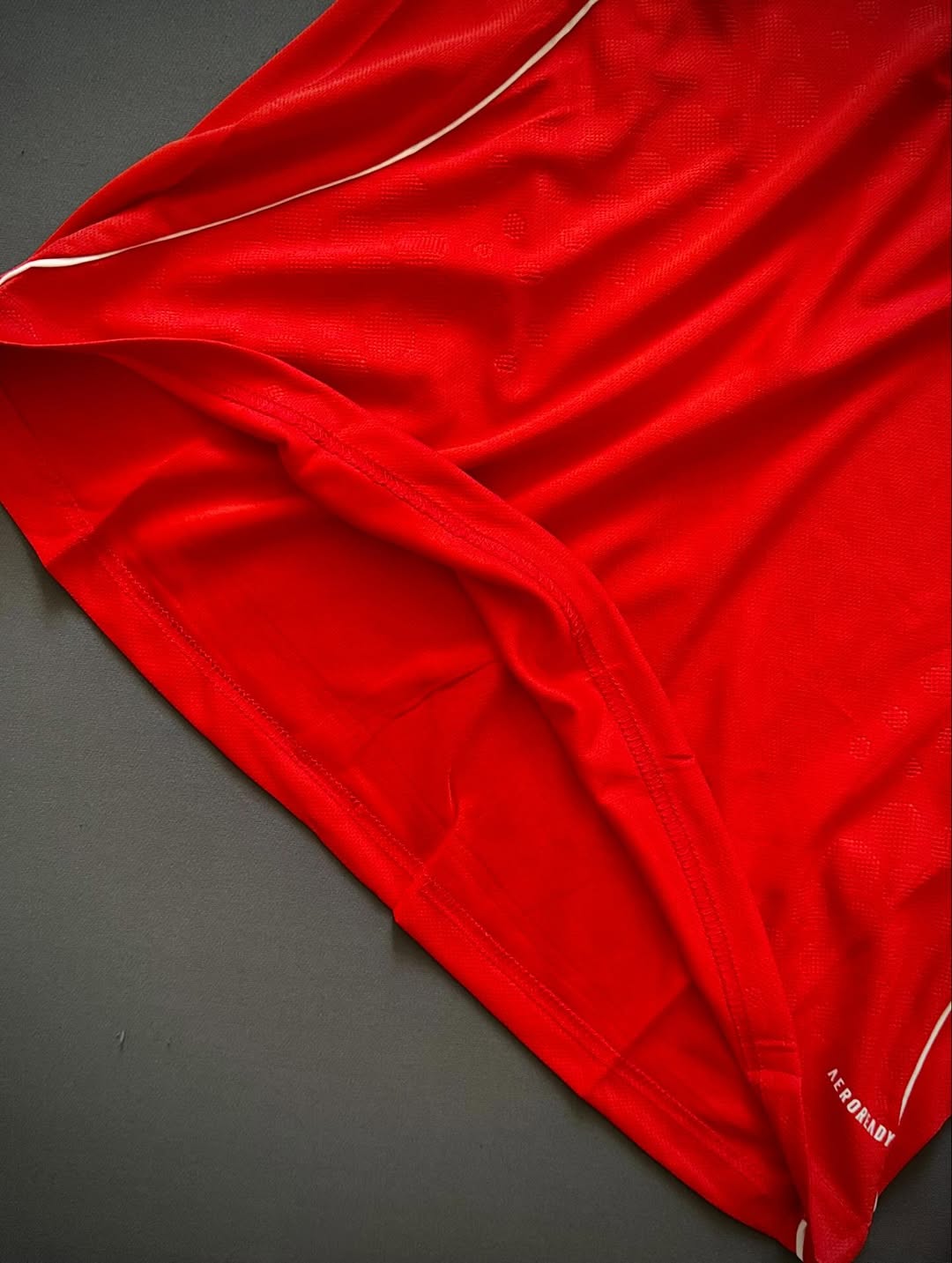 Liverpool 2025/26 Home Set (With Shorts)