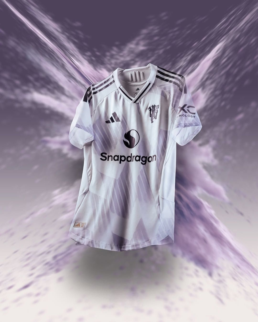 Manchester United 2025/26 Away Jersey (Player Version)