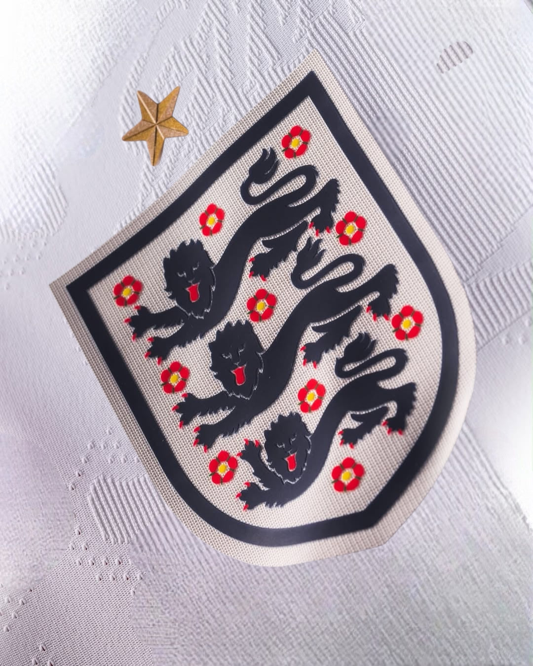 England 2026 World Cup Home Jersey (Player Version) – Nike – Photo 4