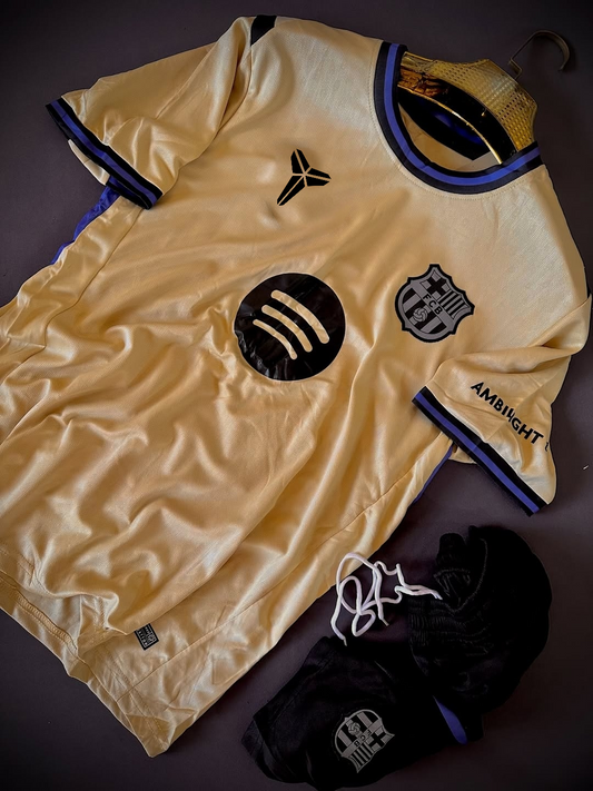 FC Barcalona 2025/26 Away Set (With Shorts)