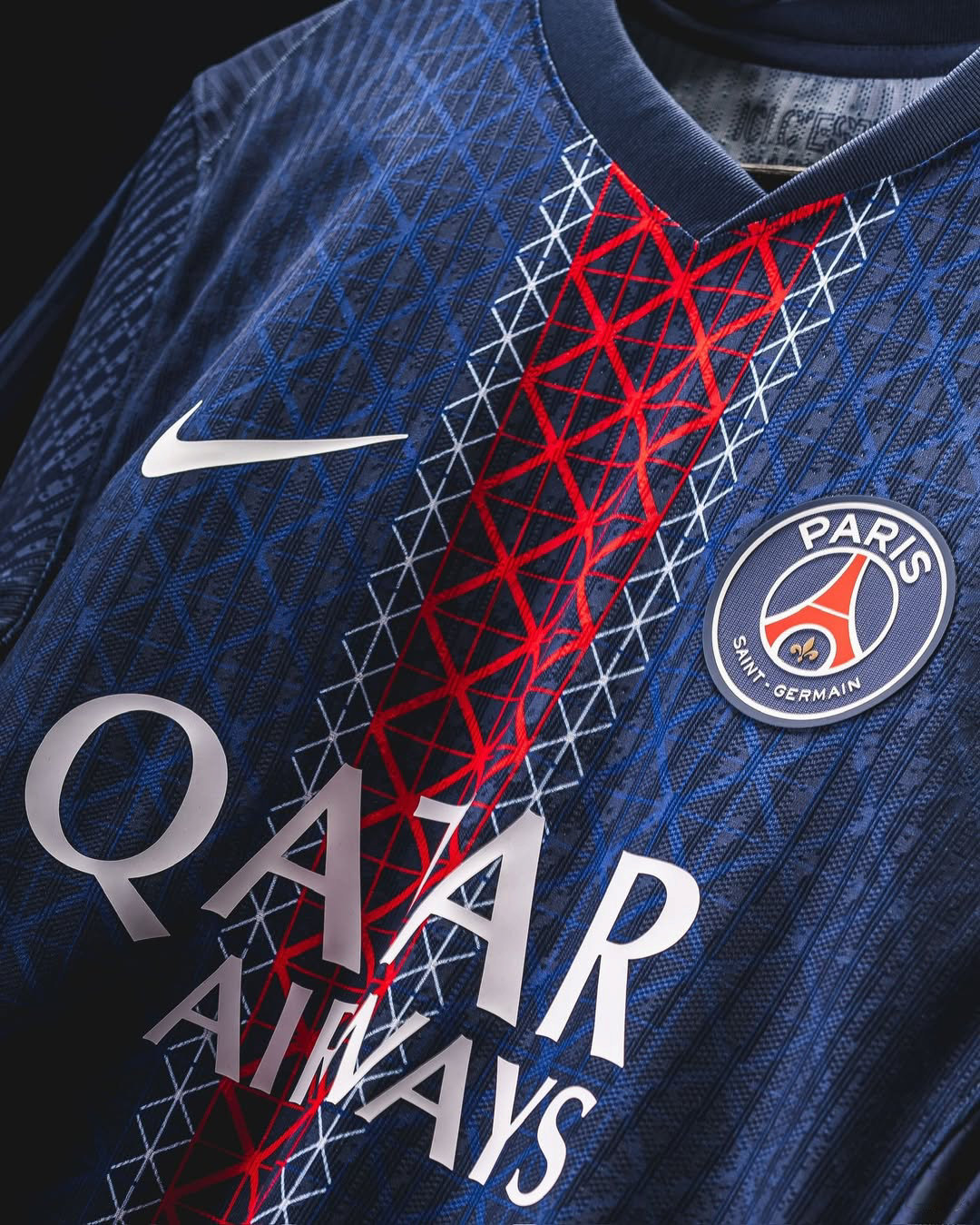 Paris Saint-Germain 2025/26 Home Jersey (Player Version)