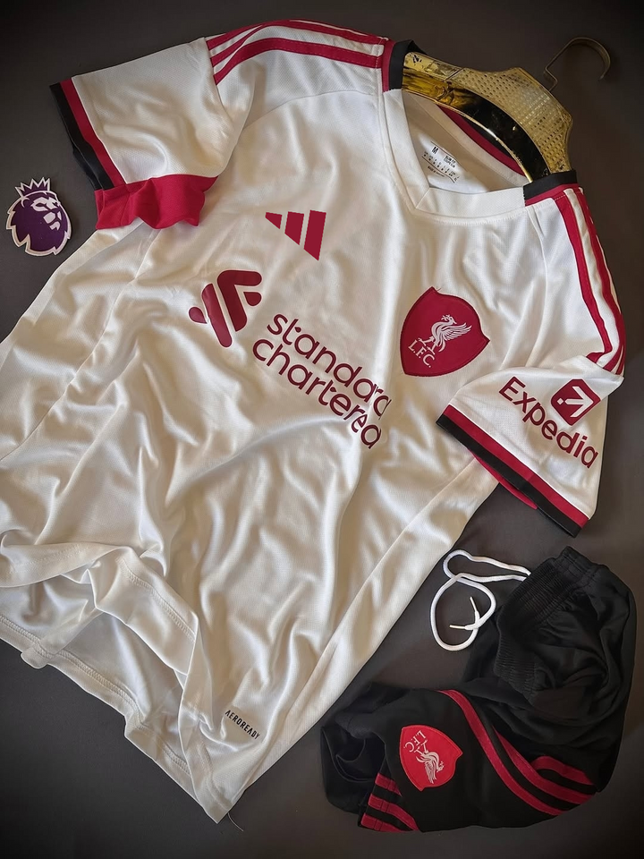 Liverpool 2025/26 Away Set (With Shorts)