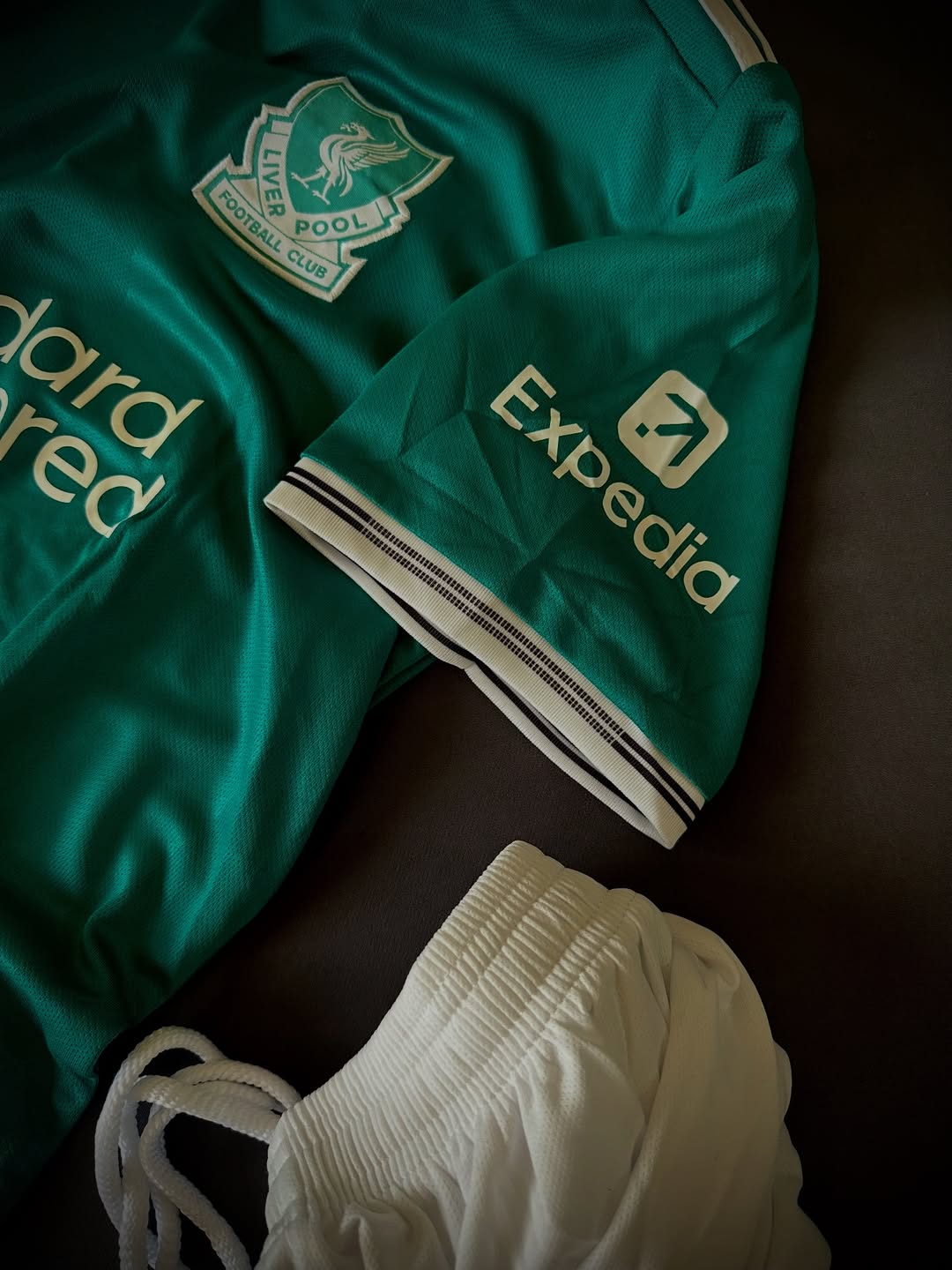 Liverpool 2025/26 Third Set (With Shorts)