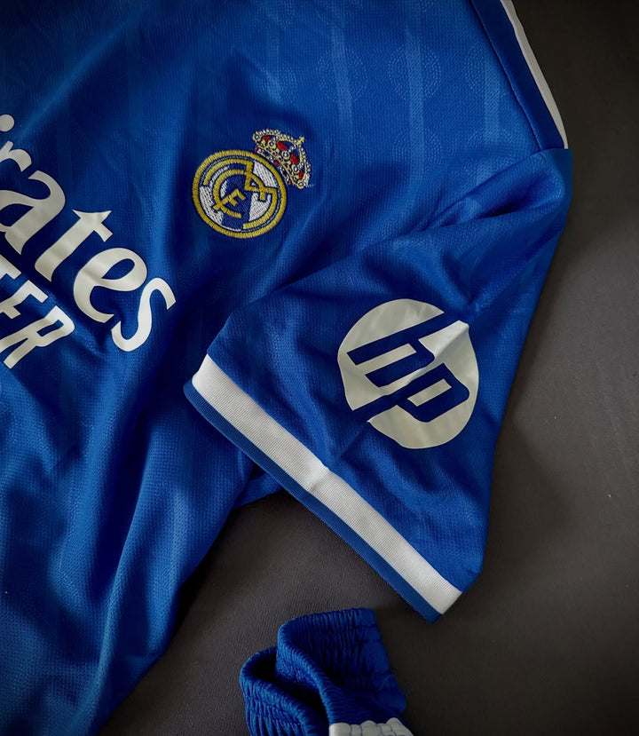 Real Madrid 2025/26 Third Set (With Shorts)