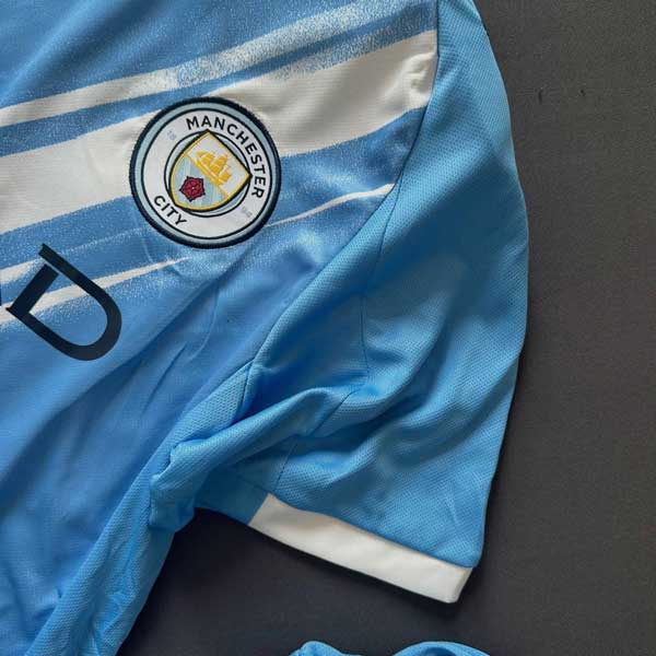 Manchester City 2025/26 Home Set (With Shorts)